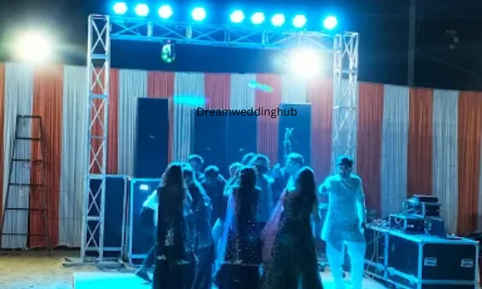 Maharaja dance floor DJ